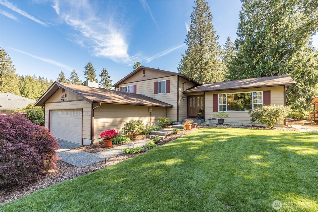 Photo of 13311 SE 337th Street, Auburn, WA 98092 (MLS # 2374621)