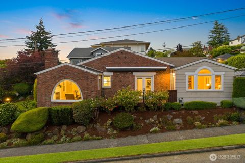 2802 29th Avenue W Seattle WA 98199