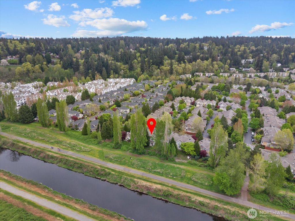 Photo of 9301 156th Place NE #B1901, Redmond, WA 98052 (MLS # 2513017)