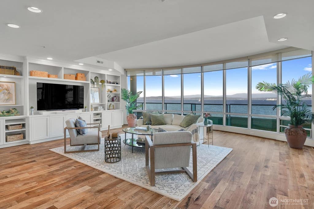 Photo of 1374 Alki Avenue SW #400, Seattle, WA 98116 (MLS # 2539163)