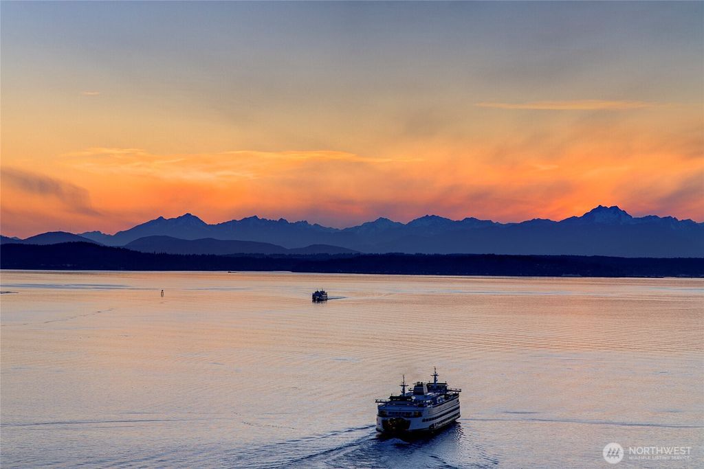 Photo of 715 2nd Avenue SE #1702, Seattle, WA 98104 (MLS # 2501886)