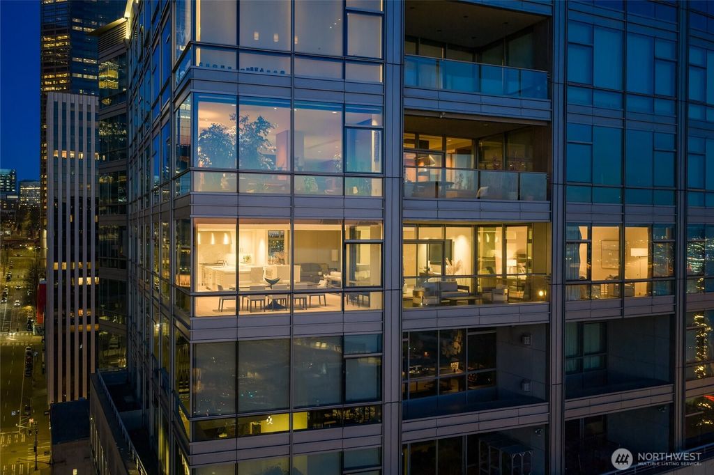 Photo of 715 2nd Avenue SE #1702, Seattle, WA 98104 (MLS # 2501886)