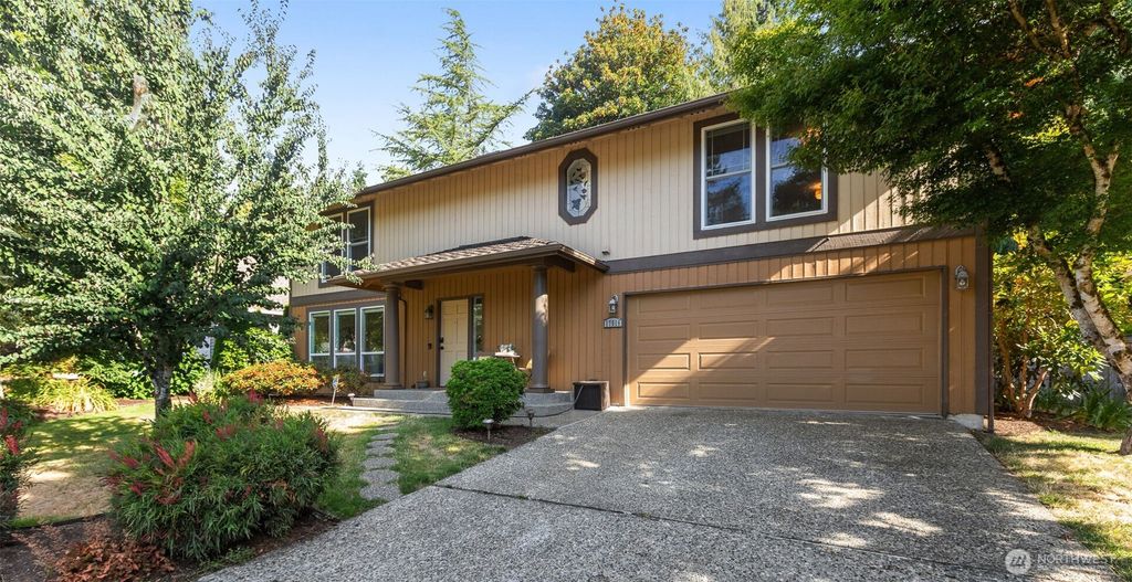 Photo of 17516 NE 138 Street, Redmond, WA 98052 (MLS # 2414952)