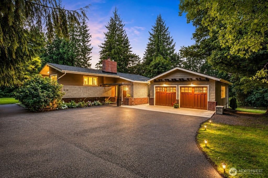 Photo of 2809 238th Avenue SE, Sammamish, WA 98075 (MLS # 2554529)