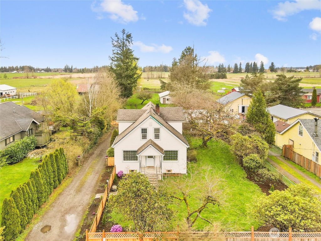 Photo of 40929 264th Avenue SE, Enumclaw, WA 98022 (MLS # 2339200)