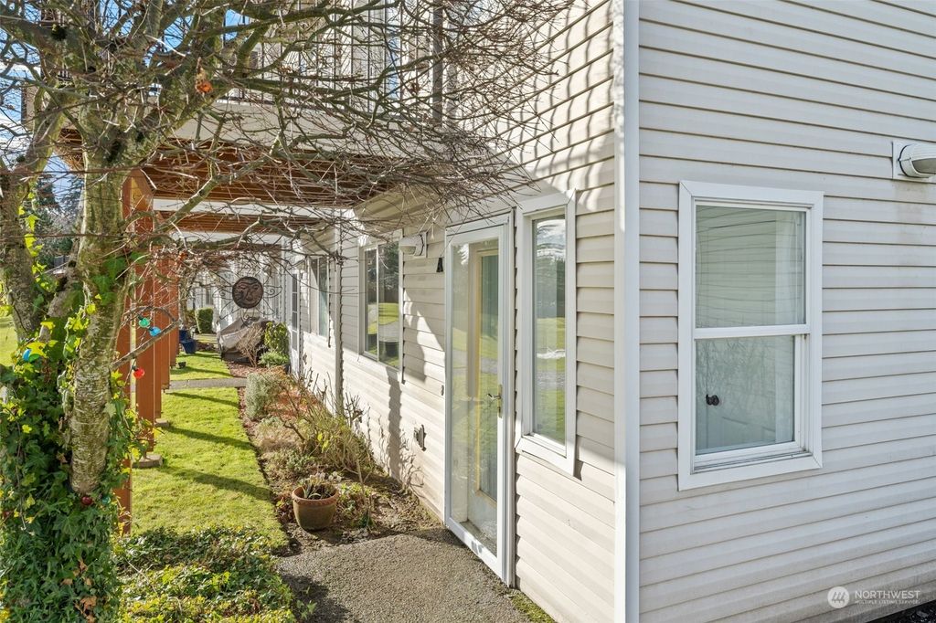 Photo of 2311 Milton Way #A, Milton, WA 98354 (MLS # 2028624)