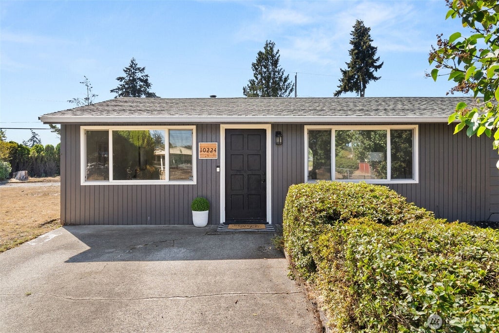 Photo of 10224 Lila Lane SW, Lakewood, WA 98499 (MLS # 2581371)