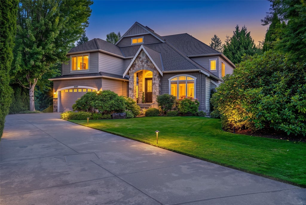 Photo of 22187 NE 93rd Street, Redmond, WA 98053 (MLS # 2587038)