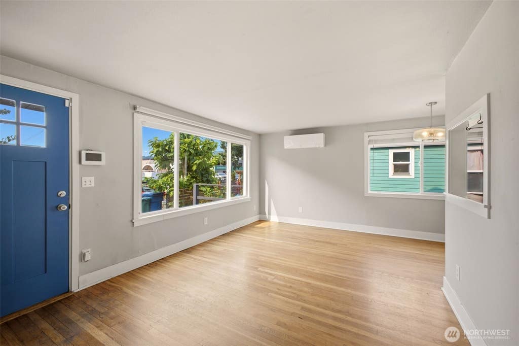 Photo of 748 S Kenyon Street, Seattle, WA 98108 (MLS # 2532825)