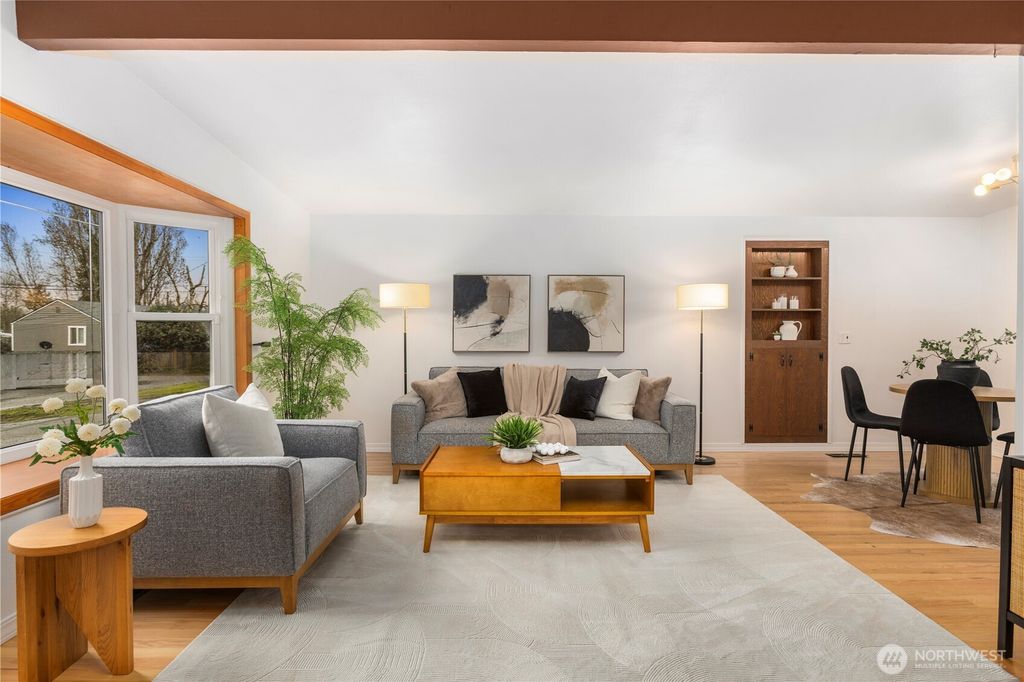 Photo of 14919 41st Place S, Tukwila, WA 98168 (MLS # 2494213)