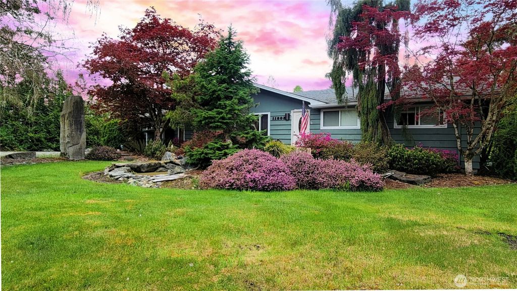 Photo of 11802 28th Avenue E, Tacoma, WA 98445 (MLS # 2513754)