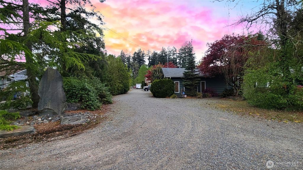 Photo of 11802 28th Avenue E, Tacoma, WA 98445 (MLS # 2513754)