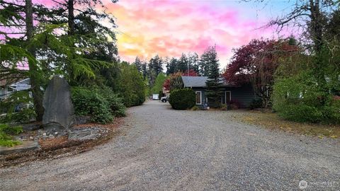 Photo of 11802 28th Avenue E, Tacoma, WA 98445 (MLS # 2513754)