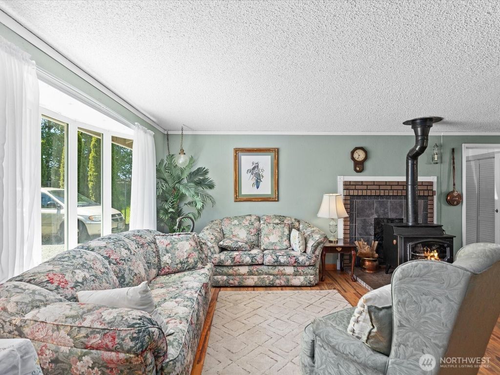 Photo of 1811 Lakewood Road, Arlington, WA 98223 (MLS # 2361293)