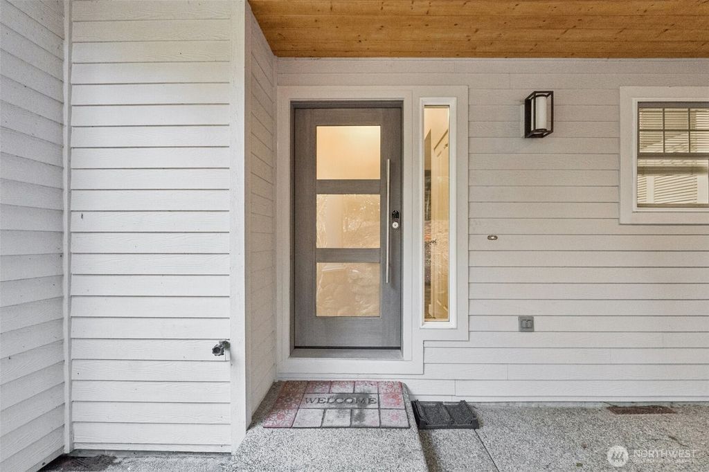 Photo of 16430 266th Avenue SE, Issaquah, WA 98027 (MLS # 2470641)