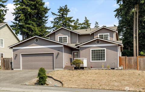 Photo of 594 SW Regency Drive, Oak Harbor, WA 98277 (MLS # 2566111)