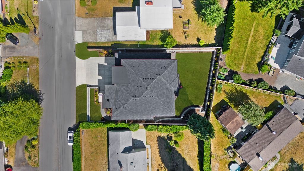 Photo of 15411 SE 38th Street, Bellevue, WA 98006 (MLS # 2479465)