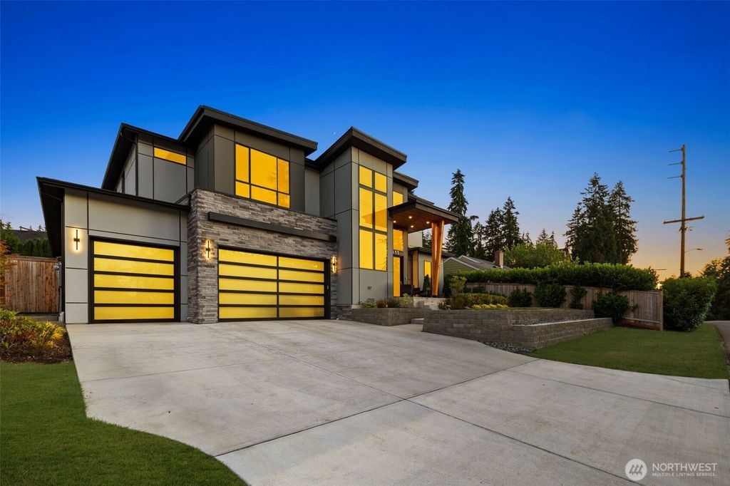 Photo of 15411 SE 38th Street, Bellevue, WA 98006 (MLS # 2479465)