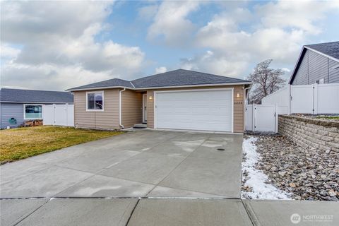 Photo of 2234 SE Marlette Road, East Wenatchee, WA 98802 (MLS # 2465194)
