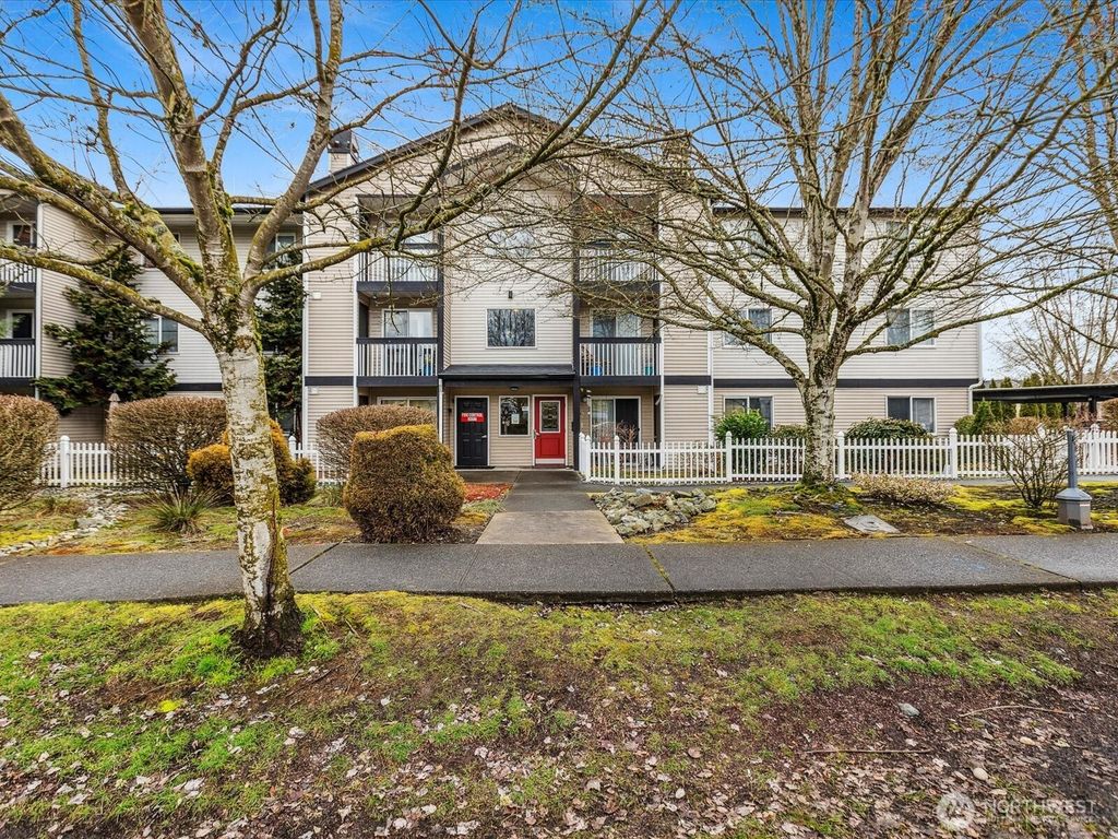 Photo of 16517 Currie Rd Rd SE #B203, Monroe, WA 98272 (MLS # 2334141)