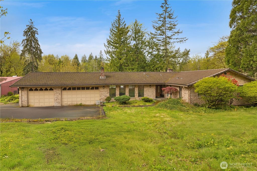 Photo of 15324 SE 344th St St, Auburn, WA 98092 (MLS # 2434639)