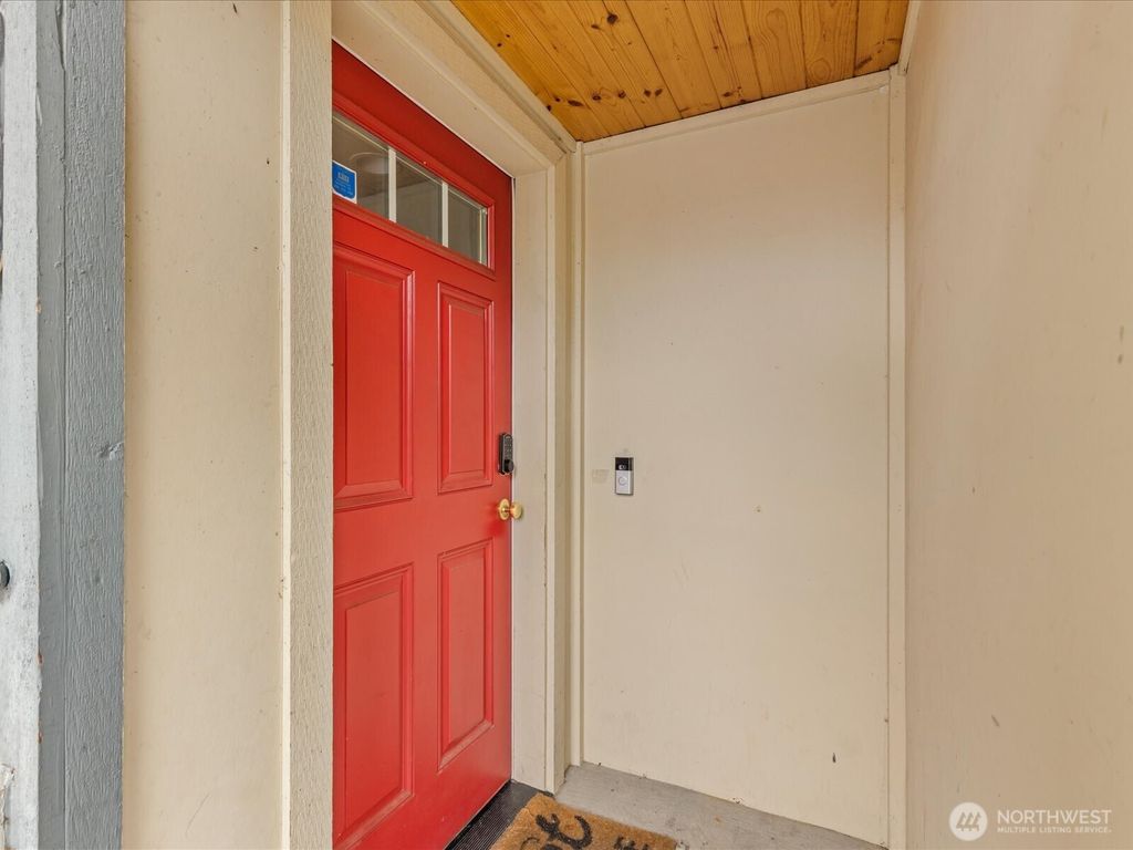 Photo of 9010 18th Avenue SW #B, Seattle, WA 98106 (MLS # 2511371)