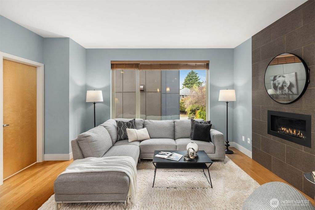Photo of 1550 NW 60th Street, Seattle, WA 98107 (MLS # 2515244)