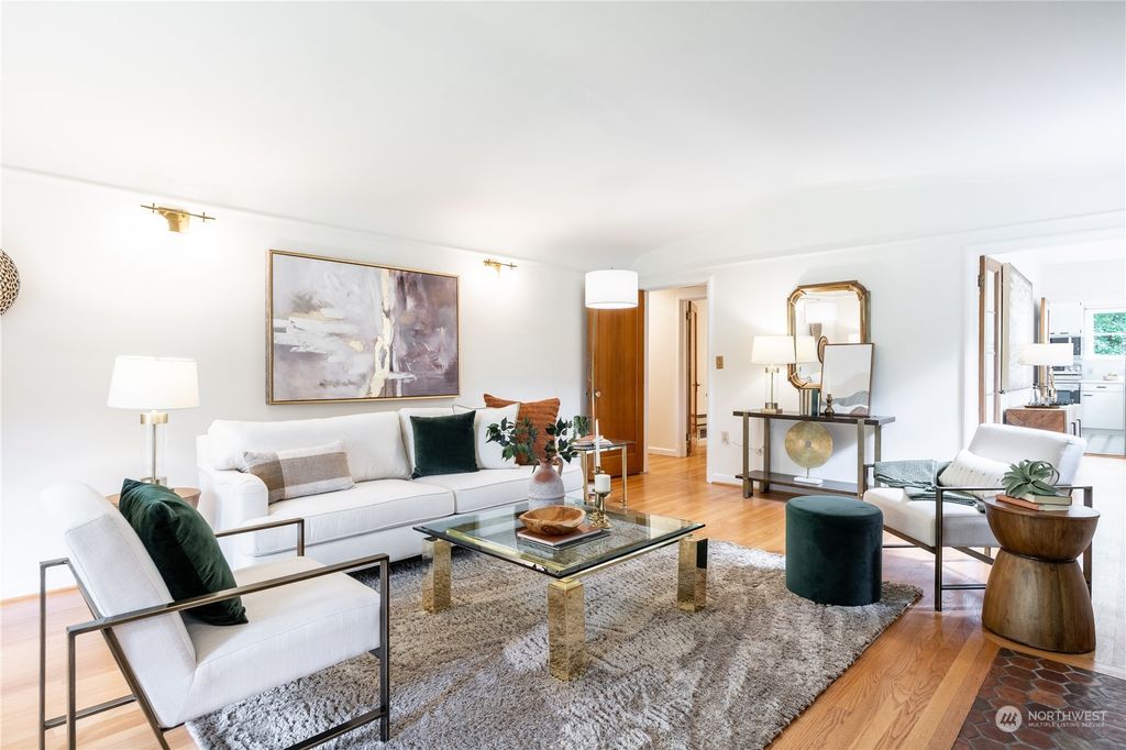 Photo of 17852 40th Avenue NE, Lake Forest Park, WA 98155 (MLS # 2065679)