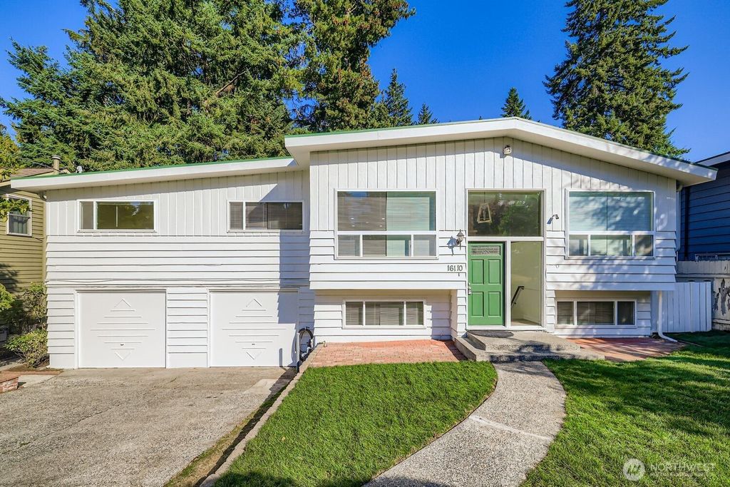 Photo of 16110 Evanston Ave N Ave, Shoreline, WA 98133 (MLS # 2424074)