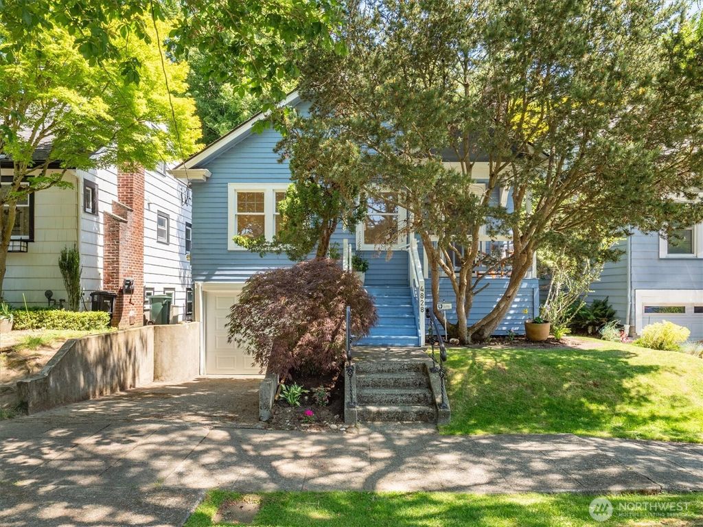 Photo of 4828 38th Avenue NE, Seattle, WA 98105 (MLS # 2384205)