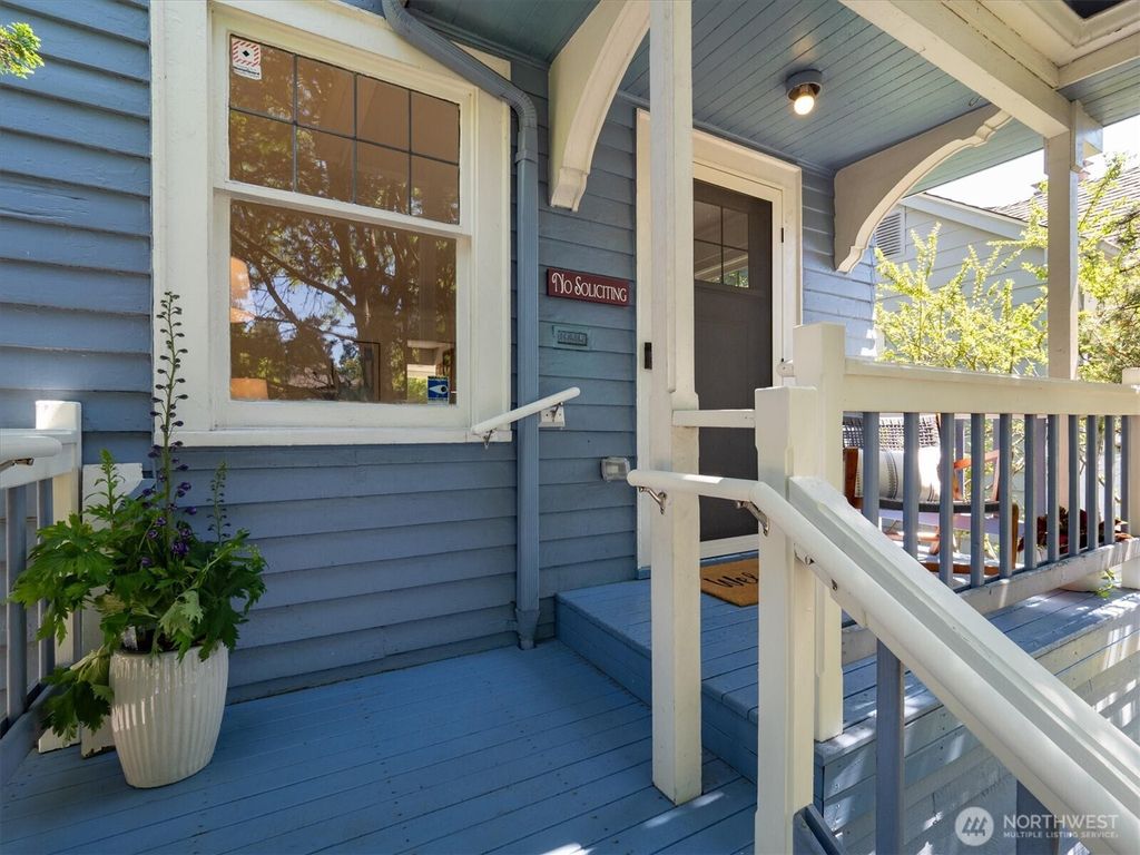 Photo of 4828 38th Avenue NE, Seattle, WA 98105 (MLS # 2384205)