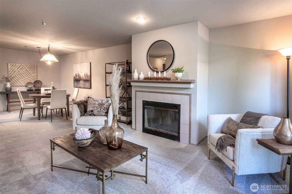 Photo of 200 99th Avenue NE #16, Bellevue, WA 98004 (MLS # 2499439)