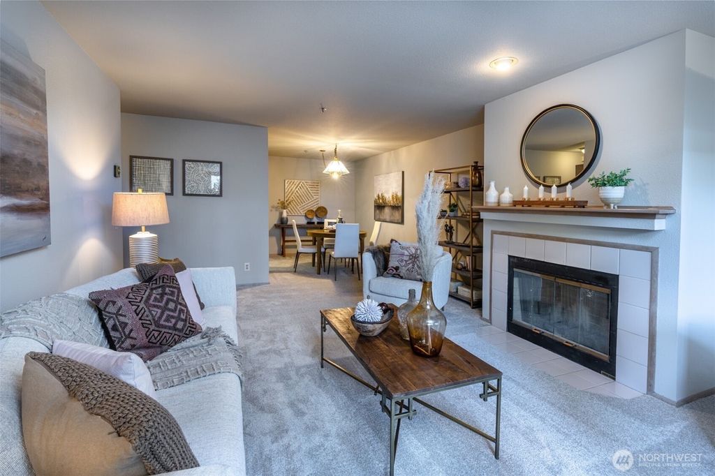 Photo of 200 99th Avenue NE #16, Bellevue, WA 98004 (MLS # 2499439)