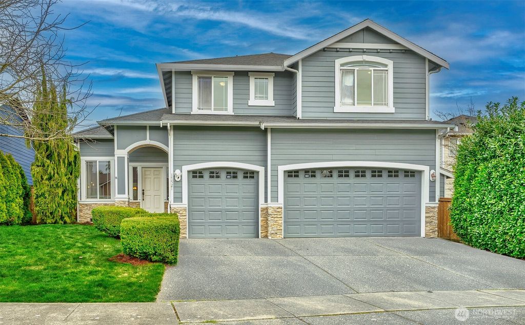Photo of 17721 11th Place W, Lynnwood, WA 98037 (MLS # 2343652)