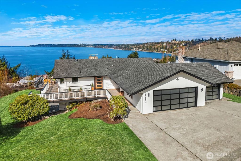 Photo of 112 S 293rd Street, Federal Way, WA 98003 (MLS # 2341628)