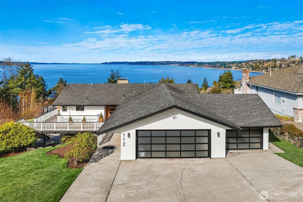 Photo of 112 S 293rd Street, Federal Way, WA 98003 (MLS # 2341628)