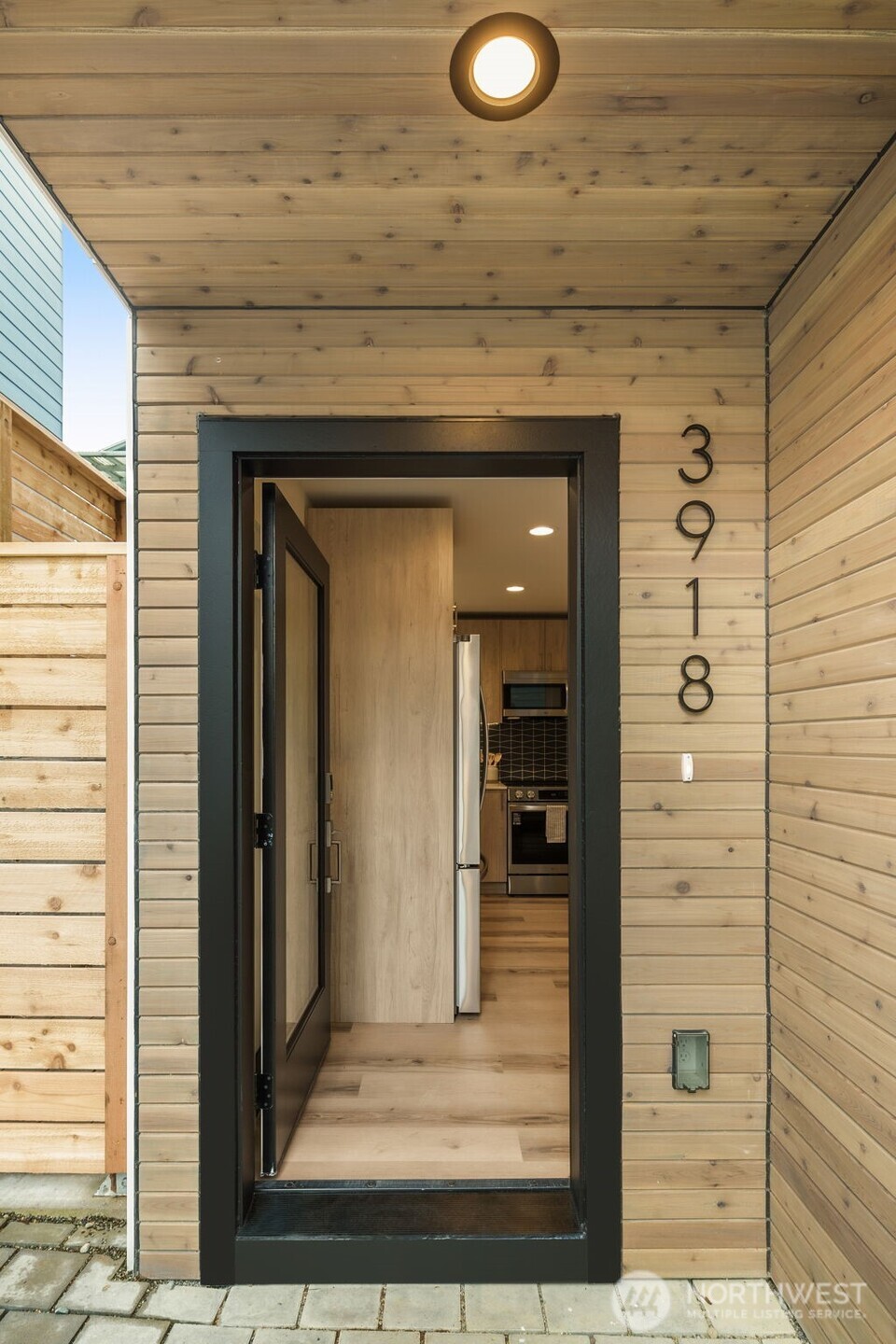 3918 S Juneau Street