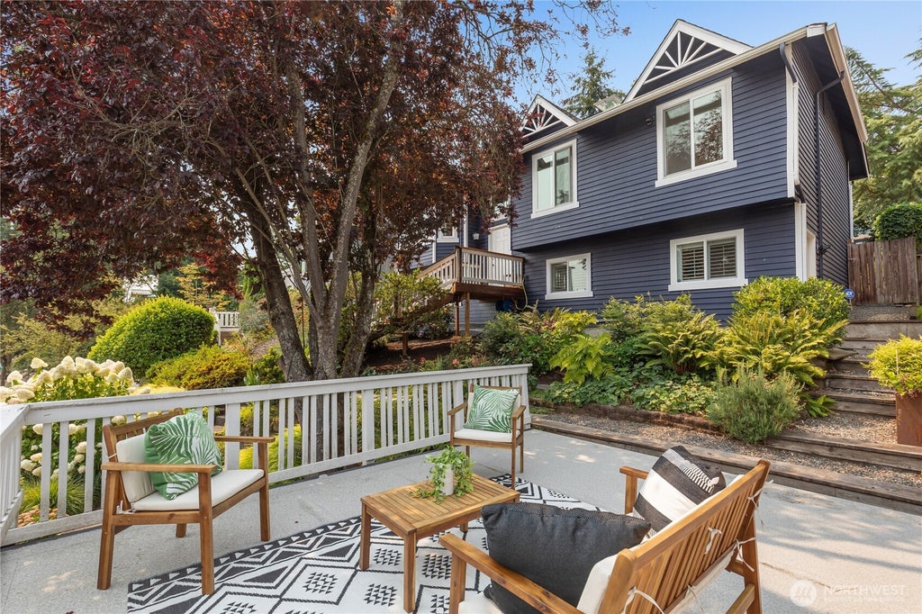 Photo of 507 31st Avenue, Seattle, WA 98122 (MLS # 2565180)