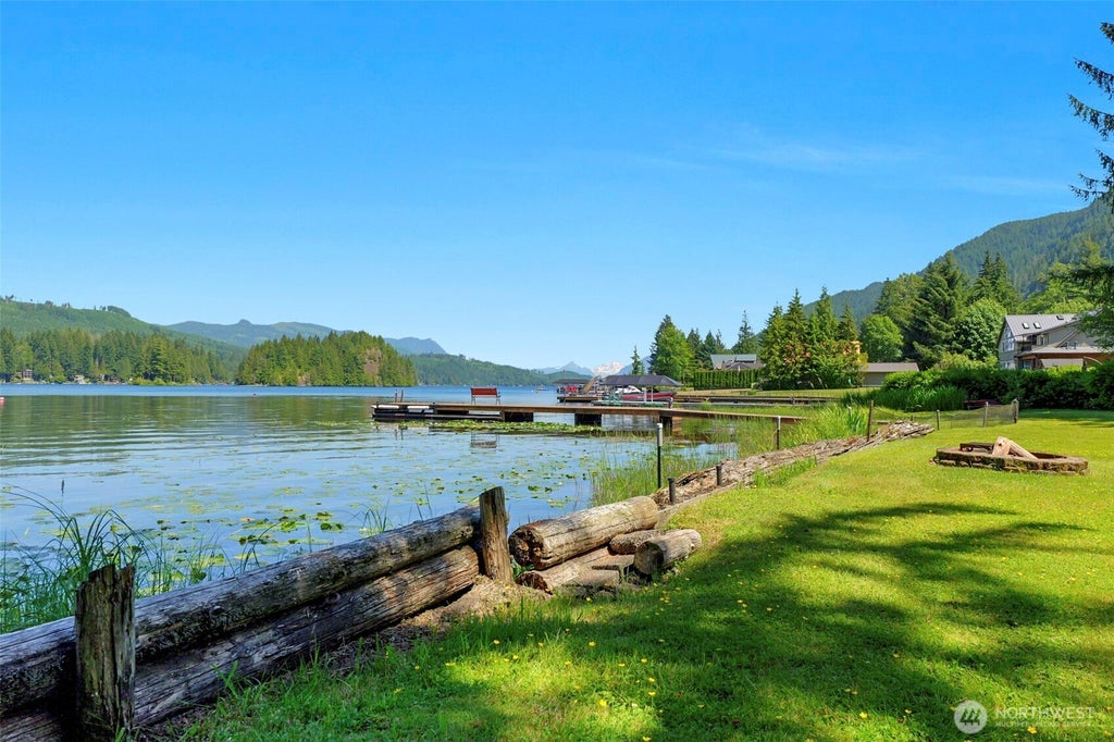 Photo of 32893 S Shore Drive DR, Mount Vernon, WA 98274 (MLS # 2576588)
