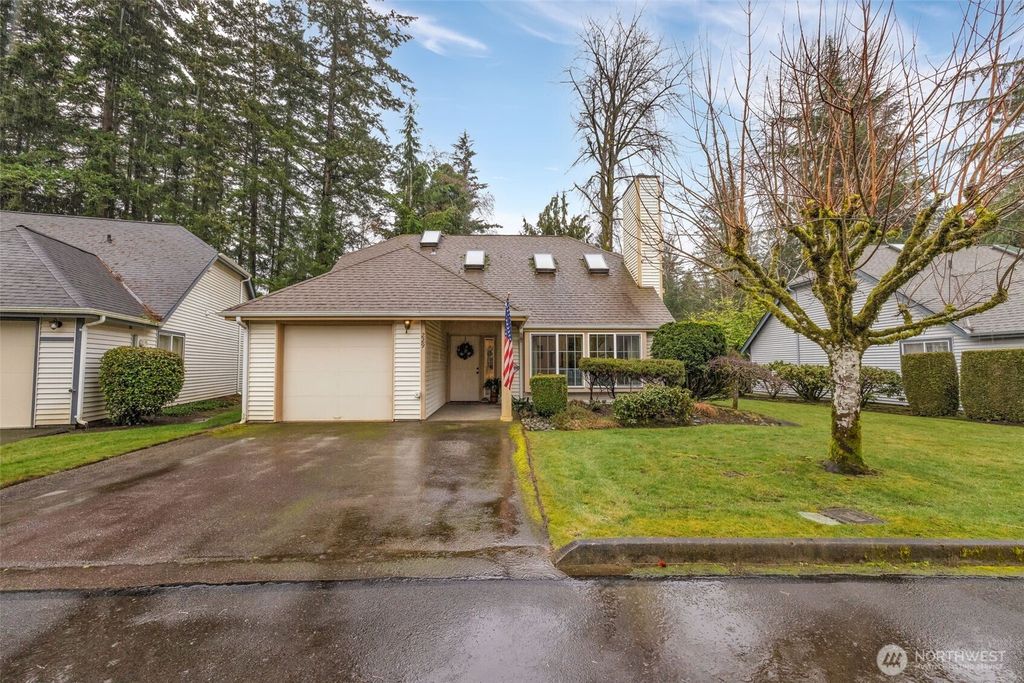Photo of 229 S 329th Lane, Federal Way, WA 98003 (MLS # 2336074)