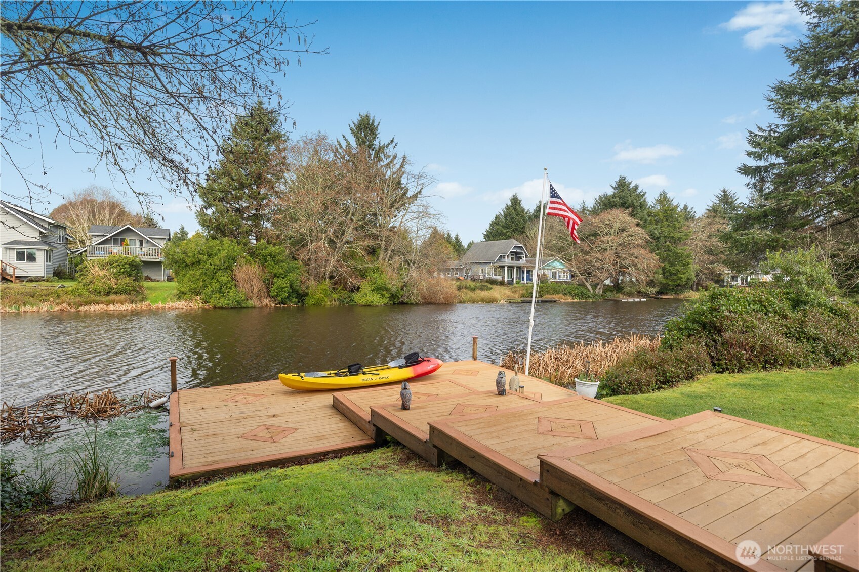 655 Skamokawa Court SE