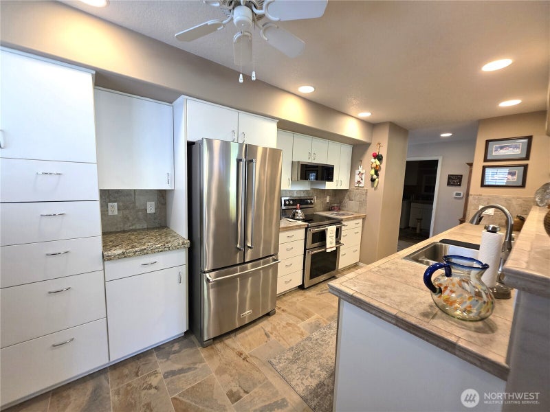 2217 NE 179th Street B52