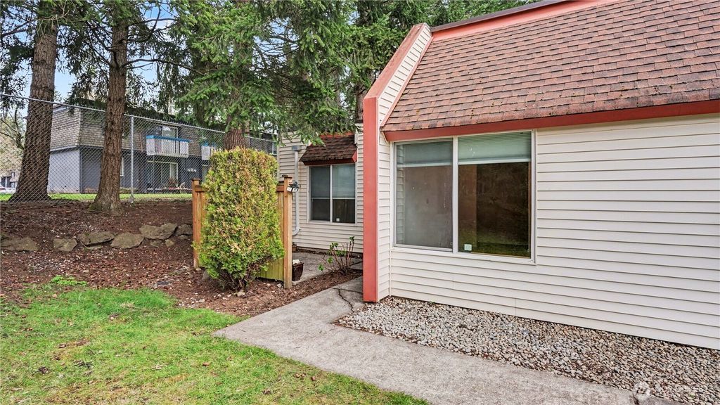 Photo of 14600 SE 176th Street #J5, Renton, WA 98058 (MLS # 2500766)
