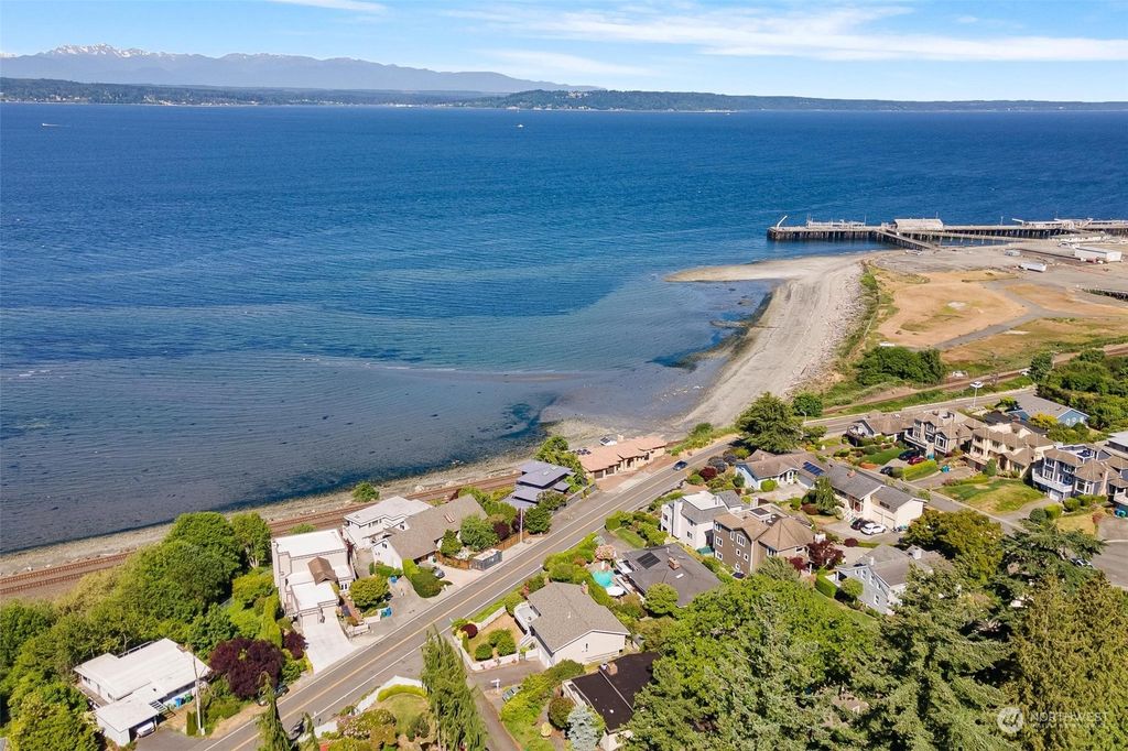 Photo of 2636 NW 202nd Place, Shoreline, WA 98177 (MLS # 2077169)