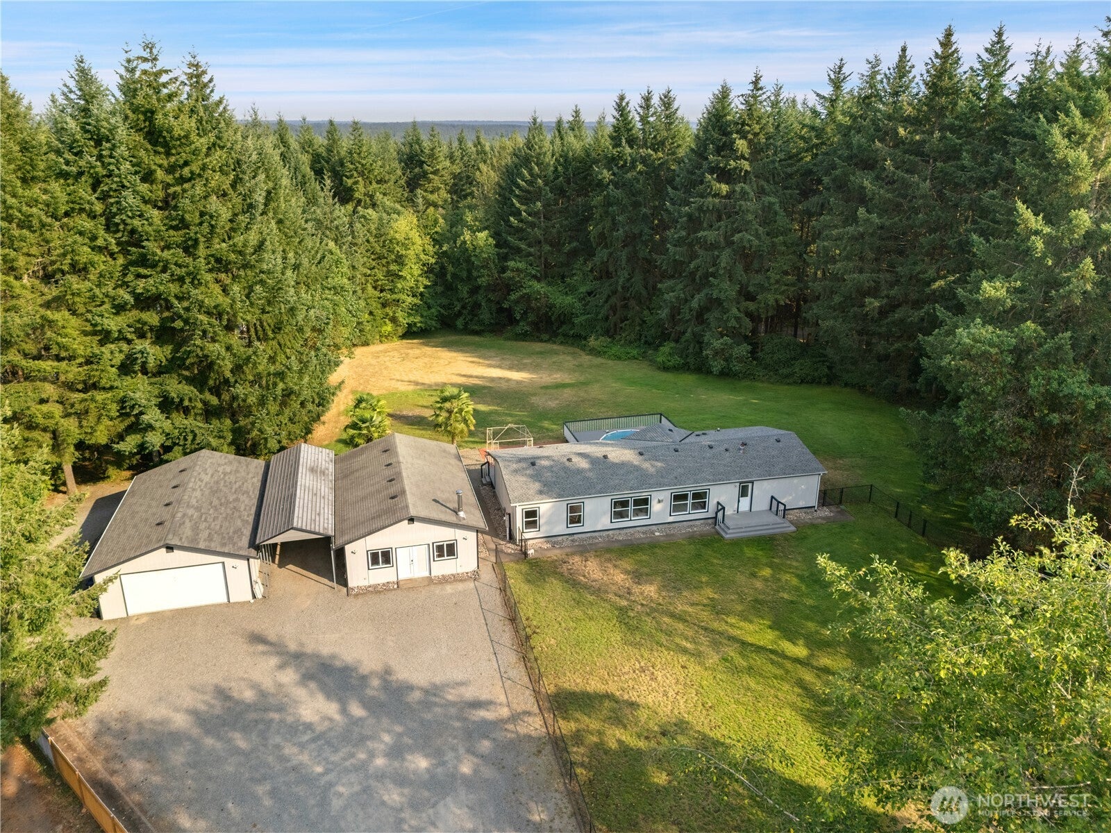 5187 SW Paradise Lane