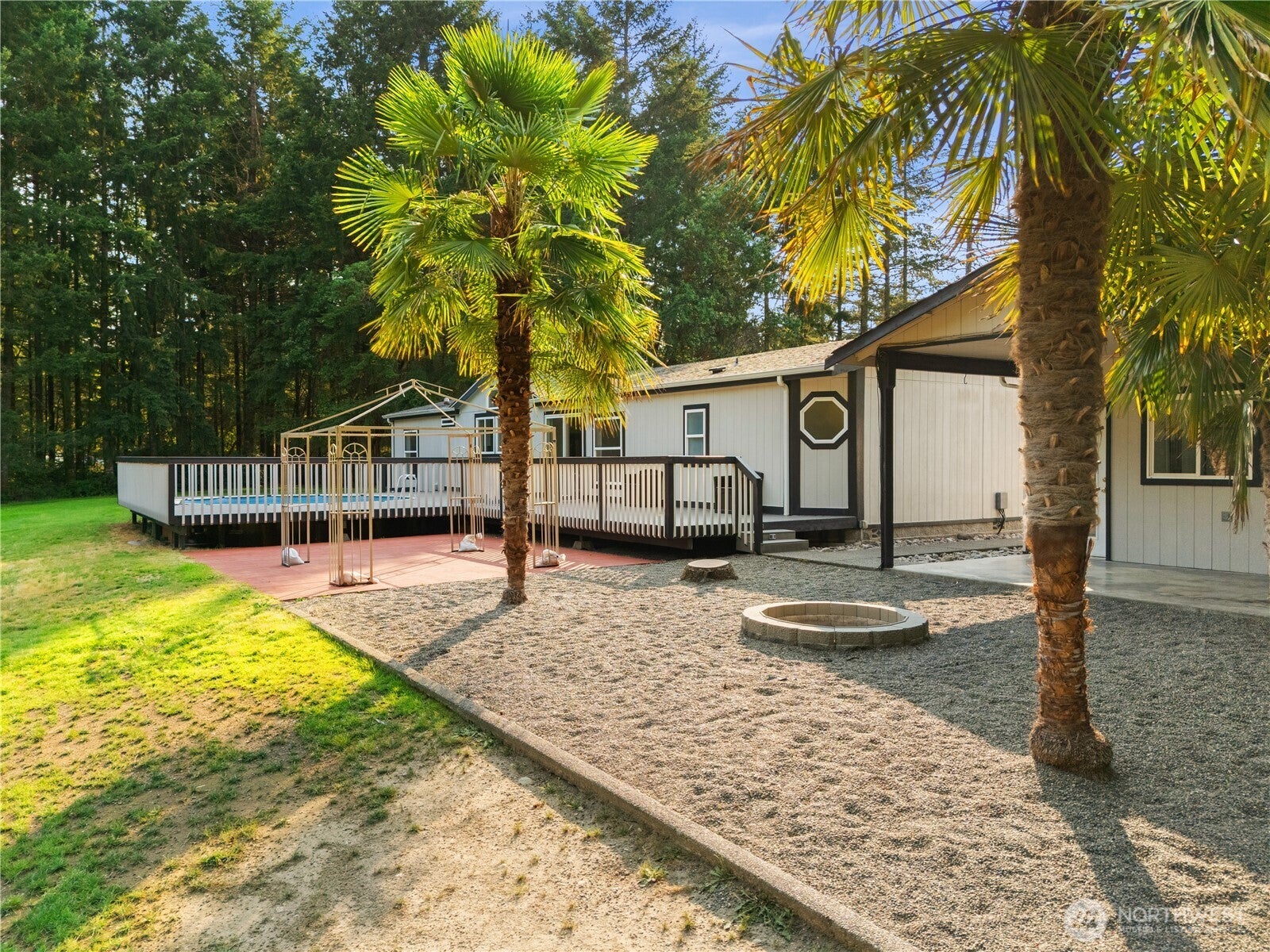 5187 SW Paradise Lane
