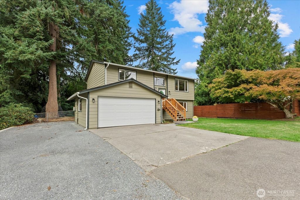 Photo of 1818 108 Drive SE, Lake Stevens, WA 98258 (MLS # 2437120)