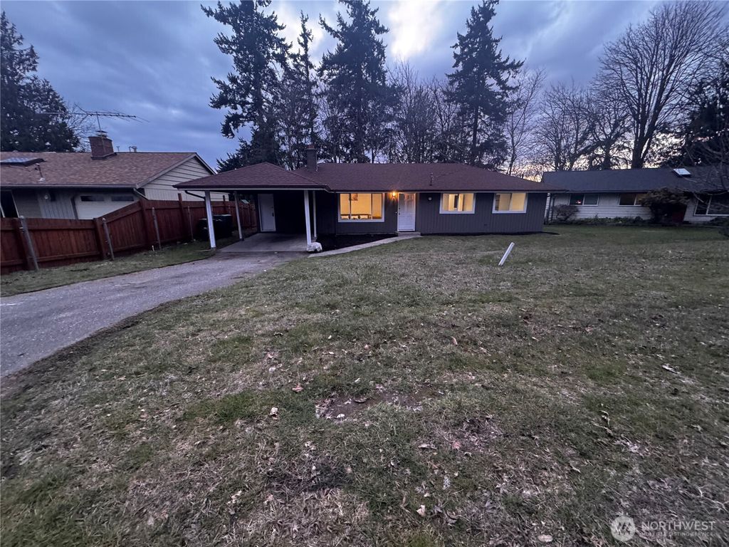 Photo of 23106 67th Place W, Mountlake Terrace, WA 98043 (MLS # 2481304)