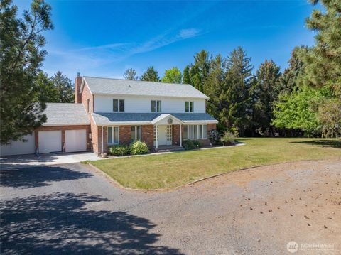 Photo of 5207 NW Painted Hills Road, Ephrata, WA 98823 (MLS # 2374440)