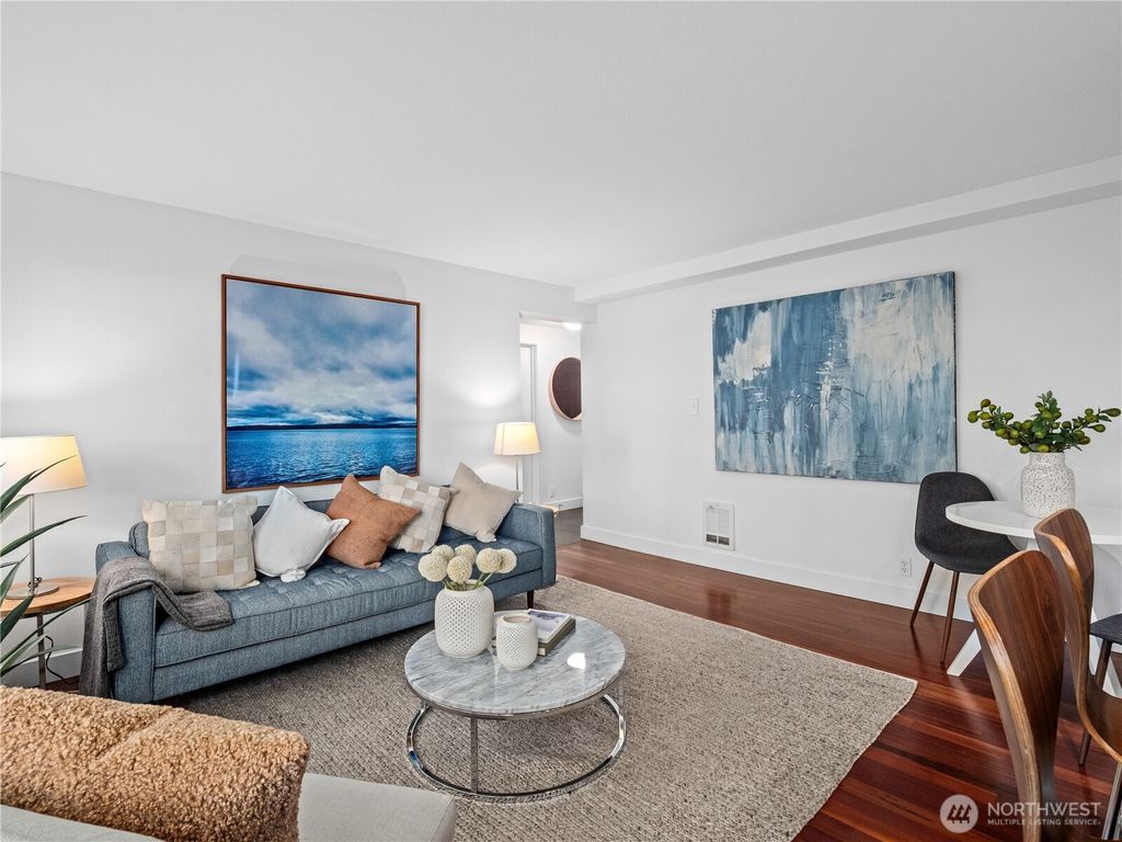 Photo of 752 Bellevue Avenue E #308, Seattle, WA 98102 (MLS # 2335055)